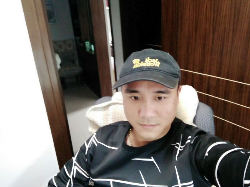 坚持我爱的第一张照片--浙江蓝颜知己交友网