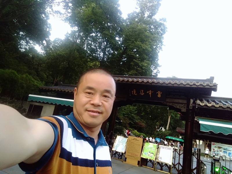 夏雨晨紫的第一张照片--浙江蓝颜知己交友网