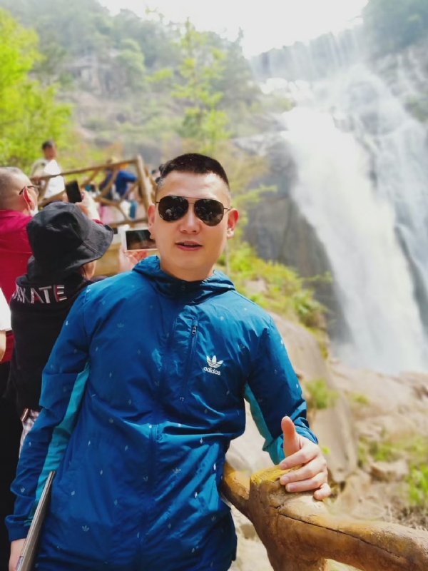 钟爱一生的第一张照片--浙江蓝颜知己交友网