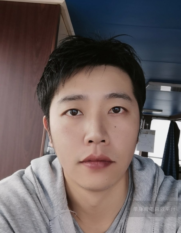 不太帅的男人的第二张照片--浙江蓝颜知己交友网